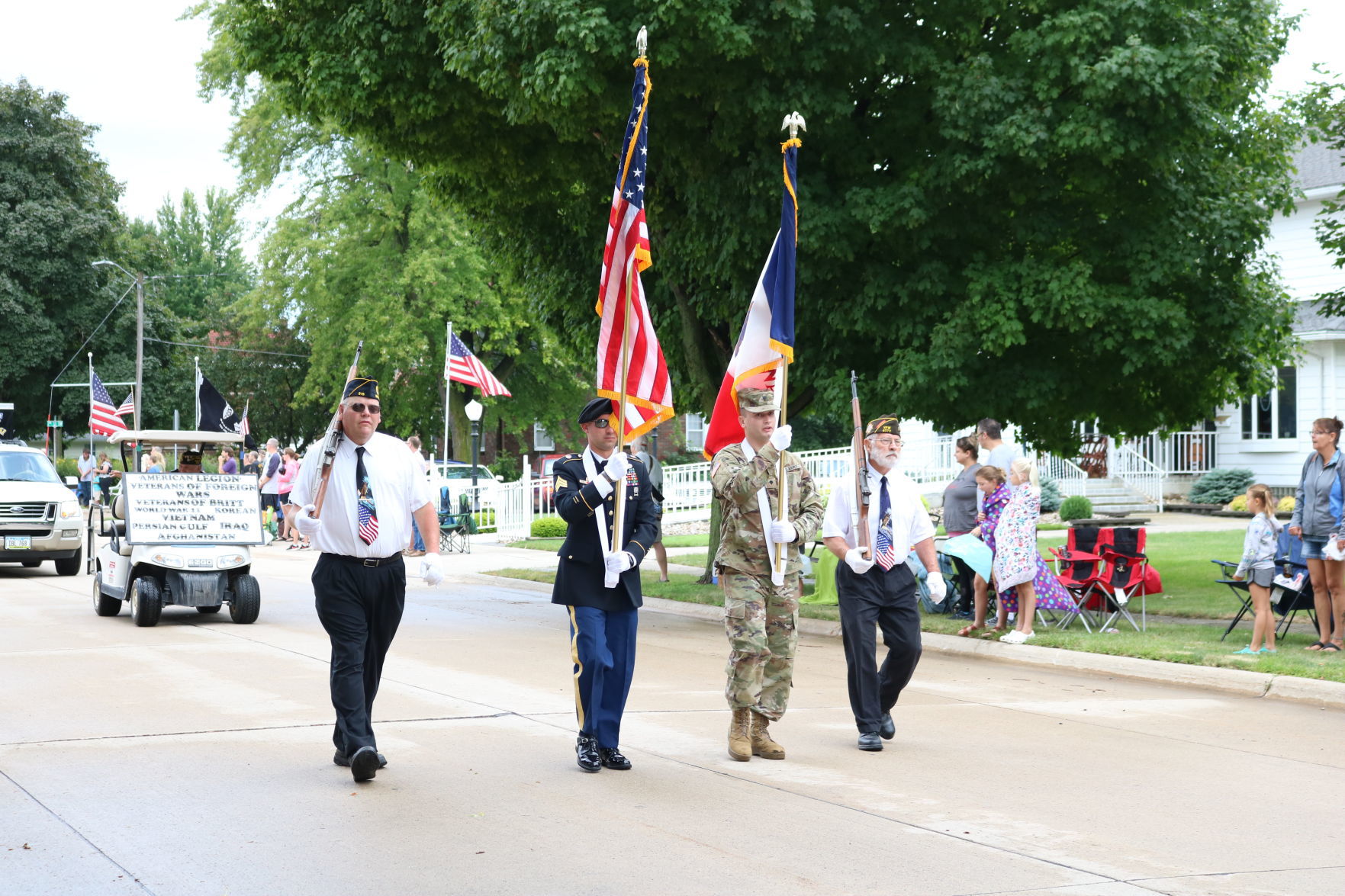 Parade 1